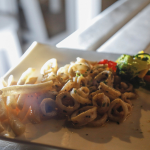 titos-chips-calamari