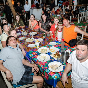 titos-food-buffet